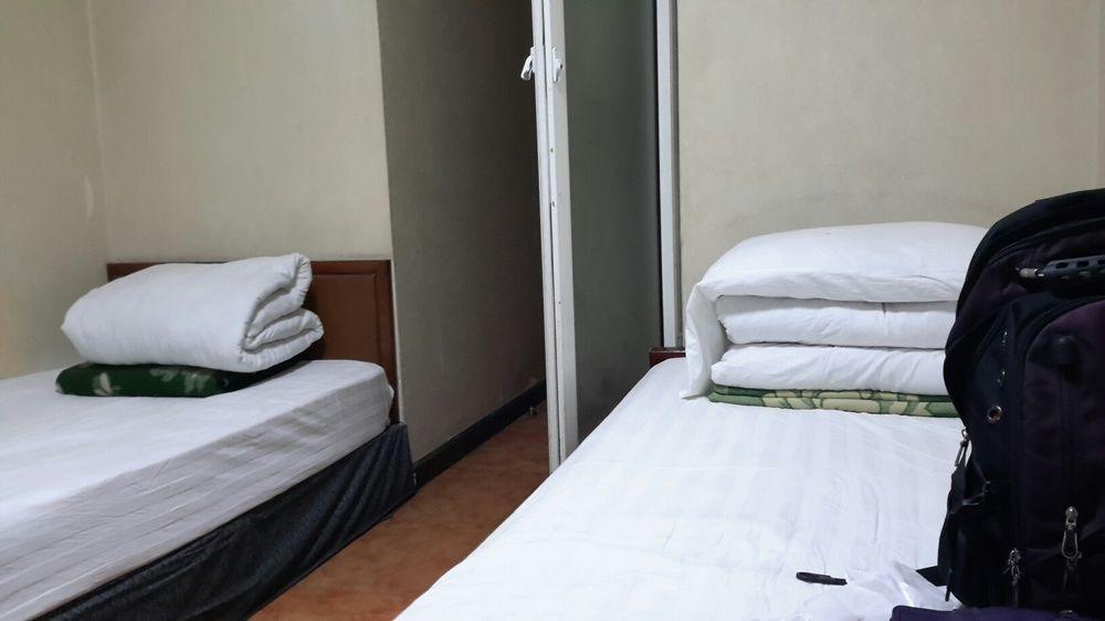 Guangwai Jingbin Hostel West Railway Station Peking Exteriör bild