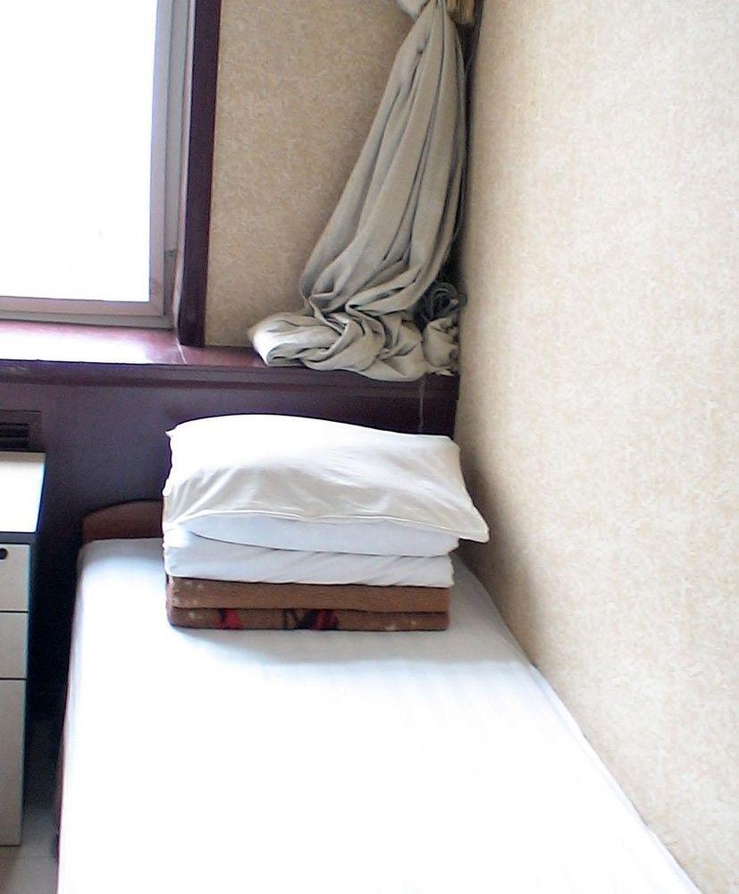 Guangwai Jingbin Hostel West Railway Station Peking Exteriör bild